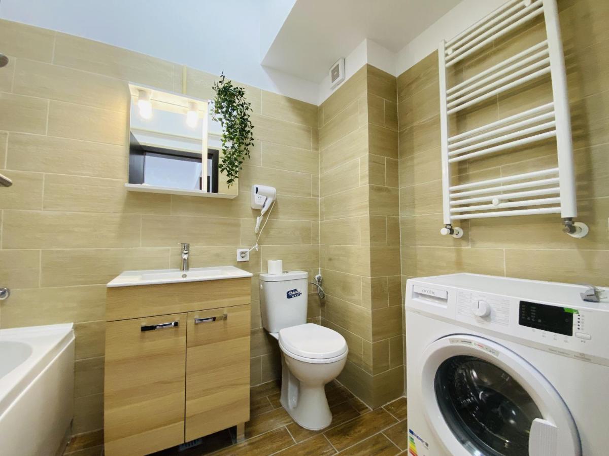 New City Studios With Balcony Bucureşti Ngoại thất bức ảnh
