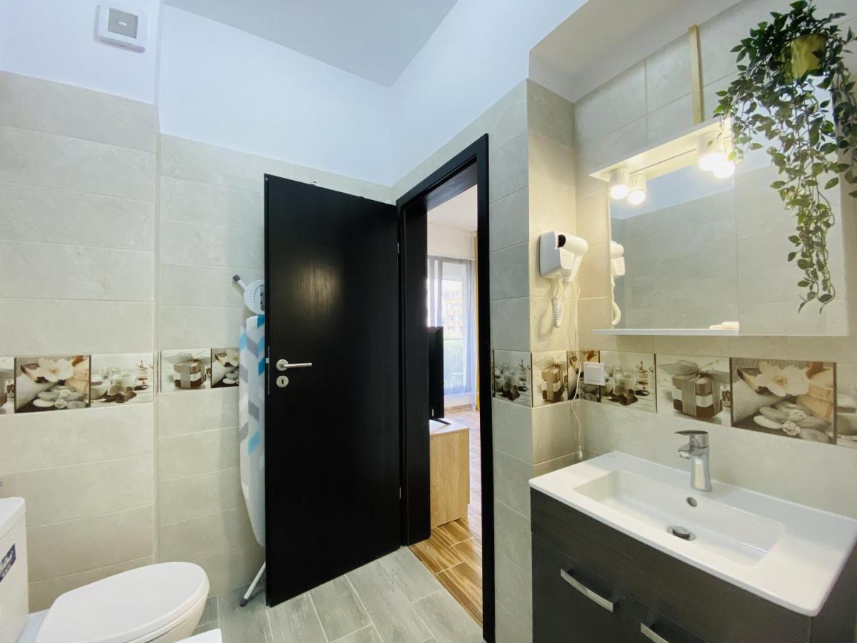 New City Studios With Balcony Bucureşti Ngoại thất bức ảnh